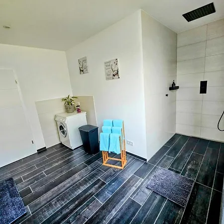Grosszuegige Moderne 90qm Zentrale Ruhige Lage *
