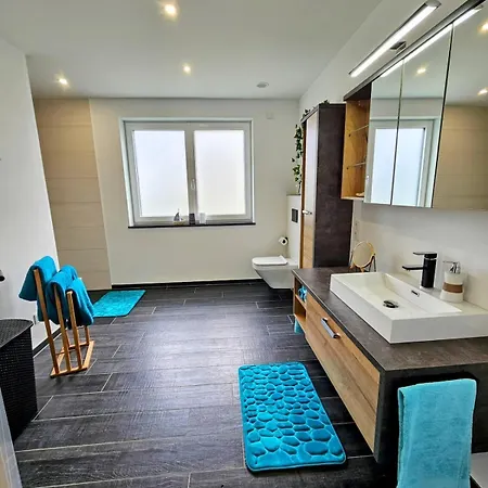 Grosszuegige Moderne 90qm Zentrale Ruhige Lage Apartamento *
